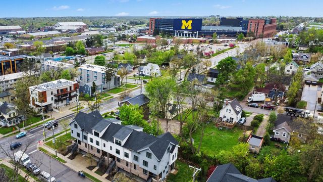 103 W Davis Avenue, Ann Arbor, MI 48103