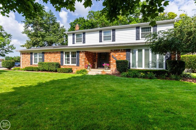 52203 Belle Arbor Drive, Shelby Twp, MI 48316