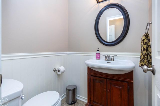 52203 Belle Arbor Drive, Shelby Twp, MI 48316