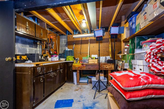 52203 Belle Arbor Drive, Shelby Twp, MI 48316