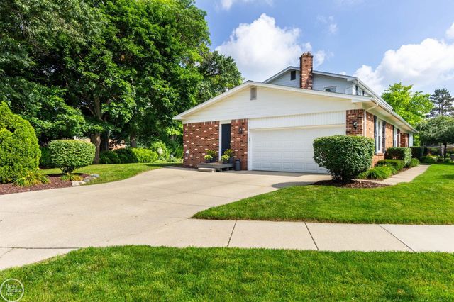 52203 Belle Arbor Drive, Shelby Twp, MI 48316