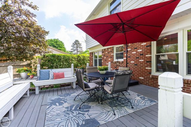 52203 Belle Arbor Drive, Shelby Twp, MI 48316