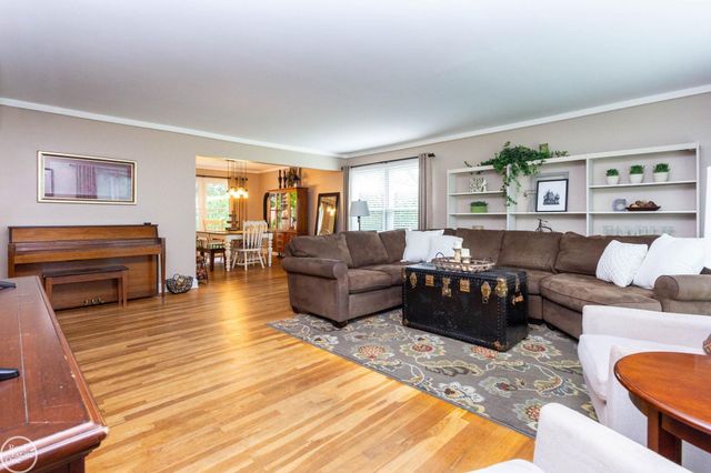 52203 Belle Arbor Drive, Shelby Twp, MI 48316