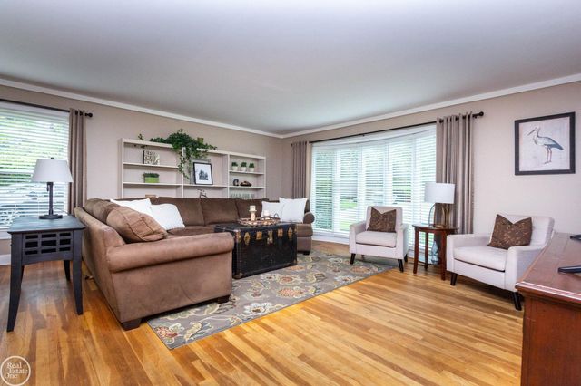 52203 Belle Arbor Drive, Shelby Twp, MI 48316