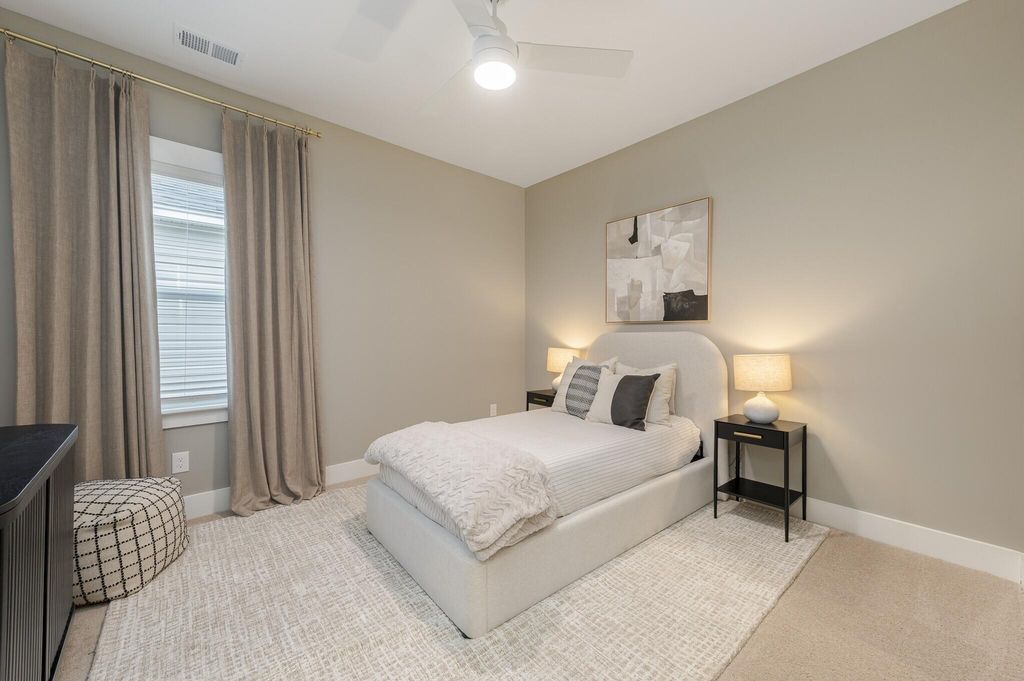 Image 13 of property listing at 5008 Buggs Lane, Summerville, SC 29485