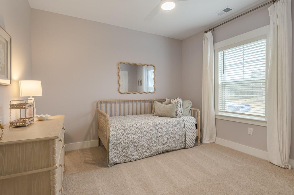 Image 16 of property listing at 5008 Buggs Lane, Summerville, SC 29485
