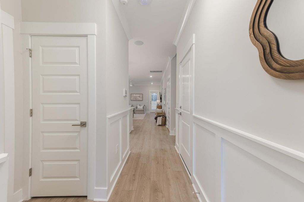 Image 2 of property listing at 5008 Buggs Lane, Summerville, SC 29485