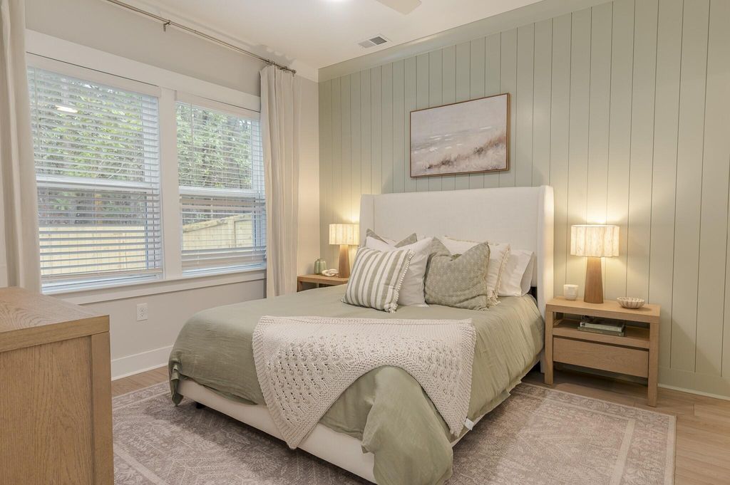 Image 9 of property listing at 5008 Buggs Lane, Summerville, SC 29485