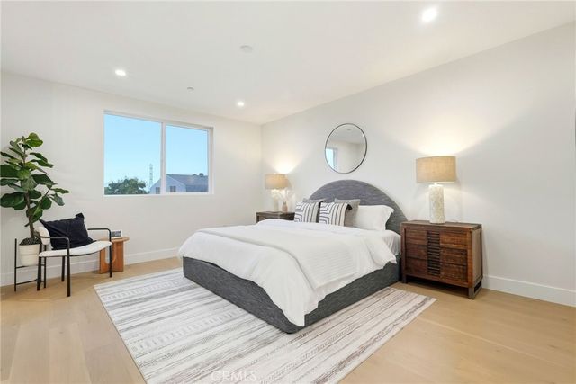 12917 El Dorado Ave, Sylmar, CA 91342