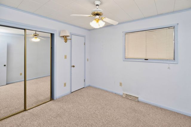 3433 Hillcrest Drive, Des Moines, IA 50310