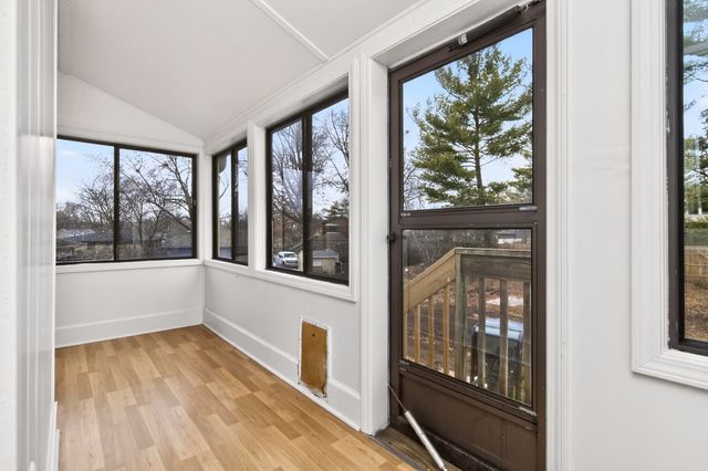 3433 Hillcrest Drive, Des Moines, IA 50310