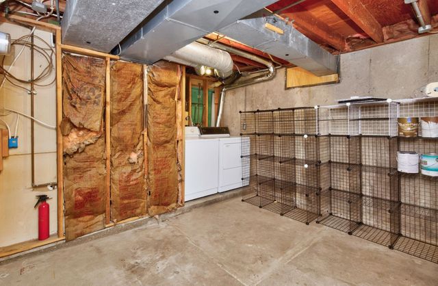 3433 Hillcrest Drive, Des Moines, IA 50310