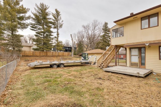 3433 Hillcrest Drive, Des Moines, IA 50310