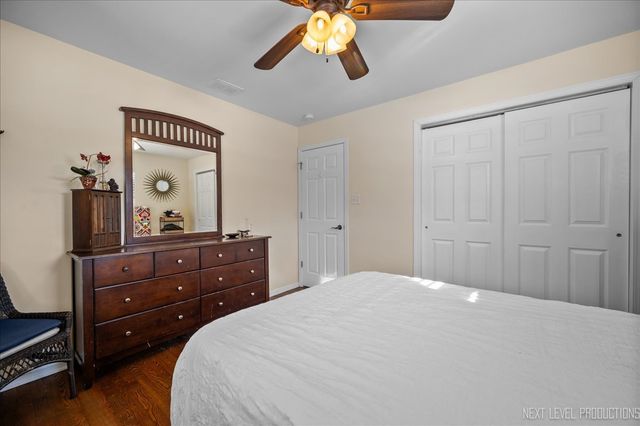 332 Evergreen Drive, Batavia, IL 60510