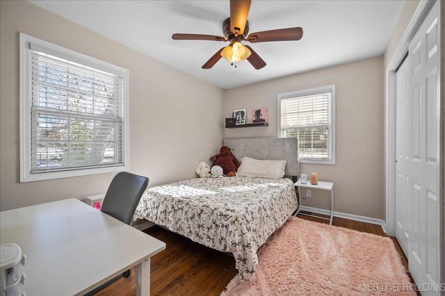 332 Evergreen Drive, Batavia, IL 60510