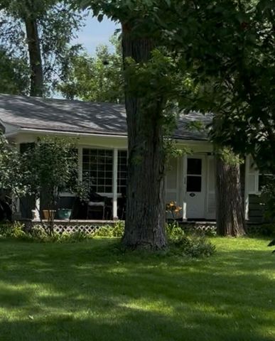 332 Evergreen Drive, Batavia, IL 60510