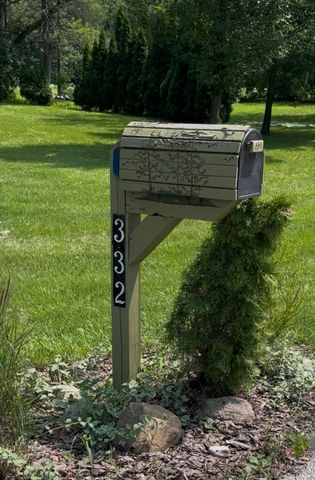 332 Evergreen Drive, Batavia, IL 60510