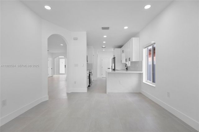 13415 SW 282nd St, Homestead, FL 33033