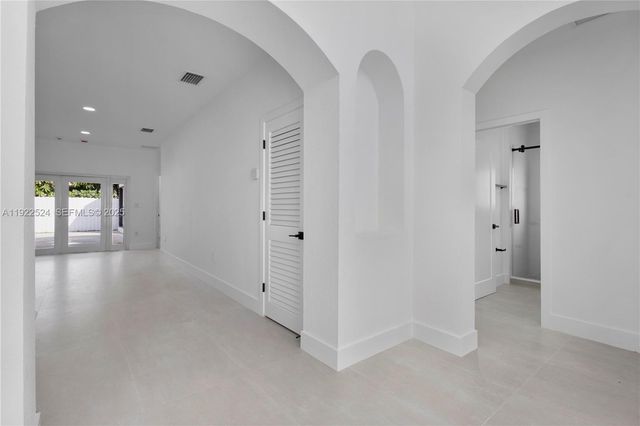 13415 SW 282nd St, Homestead, FL 33033