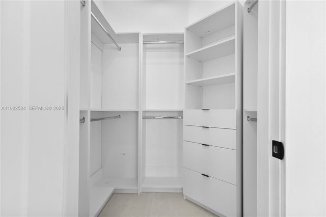 13415 SW 282nd St, Homestead, FL 33033