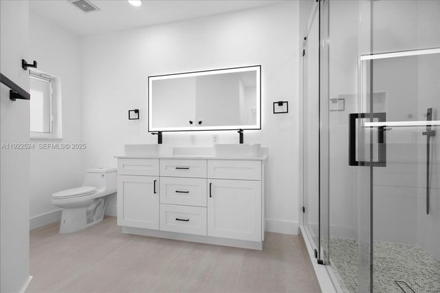 13415 SW 282nd St, Homestead, FL 33033