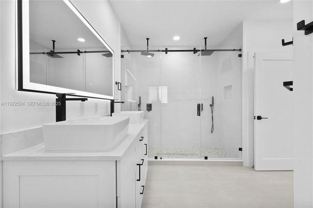 13415 SW 282nd St, Homestead, FL 33033