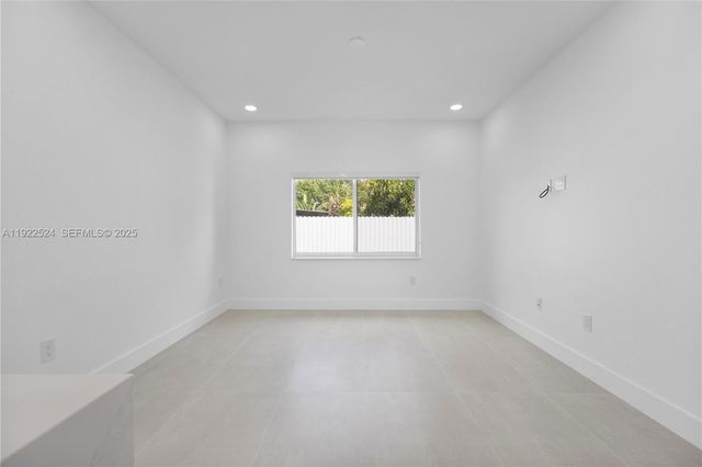 13415 SW 282nd St, Homestead, FL 33033