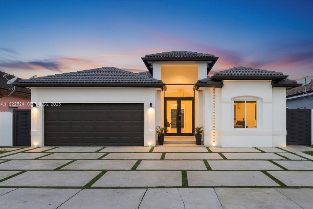 13415 SW 282nd St, Homestead, FL 33033