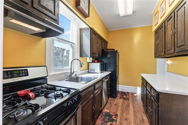 432 Holmes Ave, Baden, PA 15005