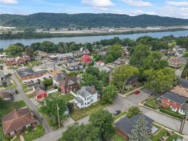 432 Holmes Ave, Baden, PA 15005