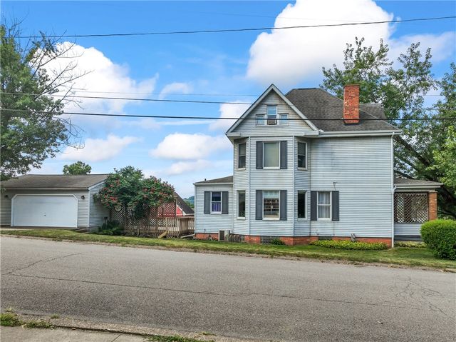 432 Holmes Ave, Baden, PA 15005