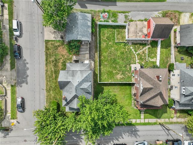 432 Holmes Ave, Baden, PA 15005