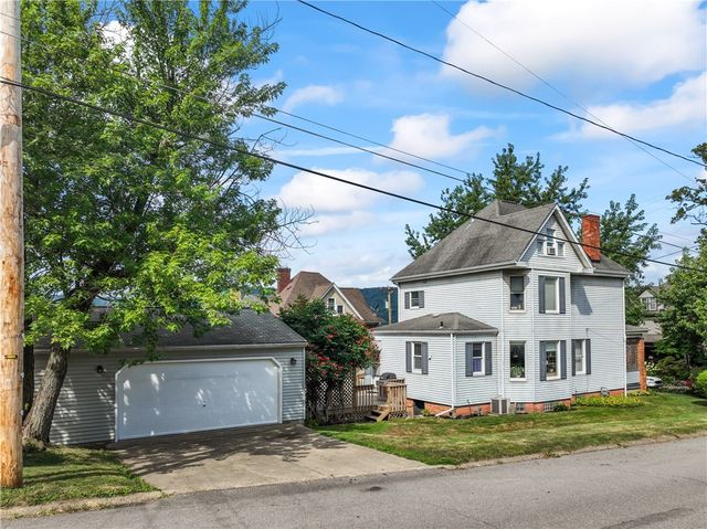 432 Holmes Ave, Baden, PA 15005