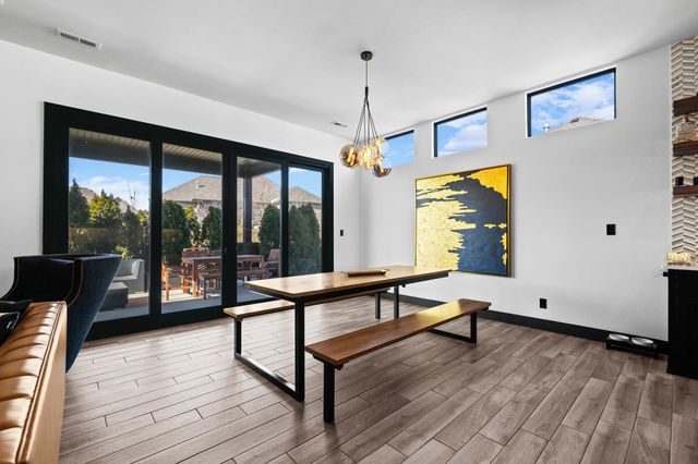 5947 SCREAMING EAGLE LN, Columbia, MO 65201