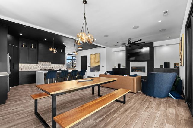 5947 SCREAMING EAGLE LN, Columbia, MO 65201