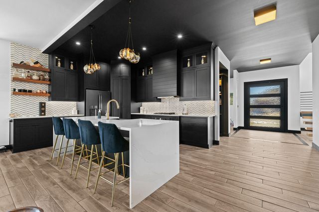 5947 SCREAMING EAGLE LN, Columbia, MO 65201