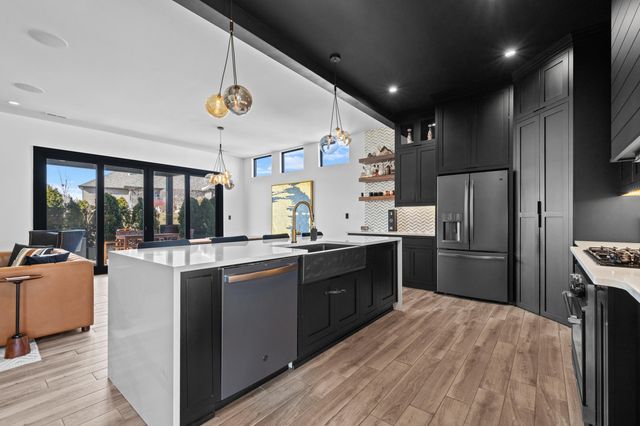 5947 SCREAMING EAGLE LN, Columbia, MO 65201