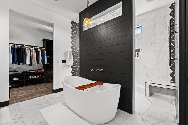 5947 SCREAMING EAGLE LN, Columbia, MO 65201