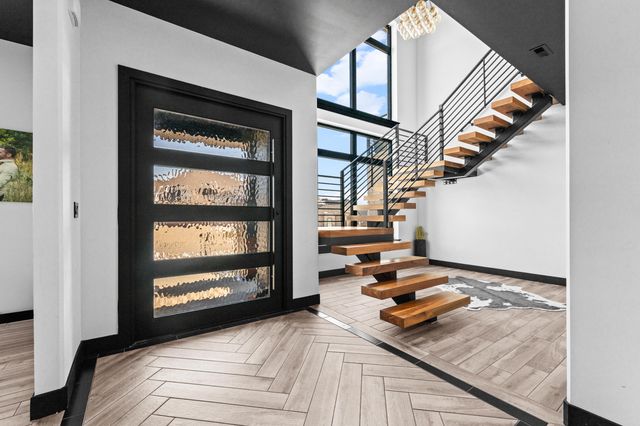 5947 SCREAMING EAGLE LN, Columbia, MO 65201