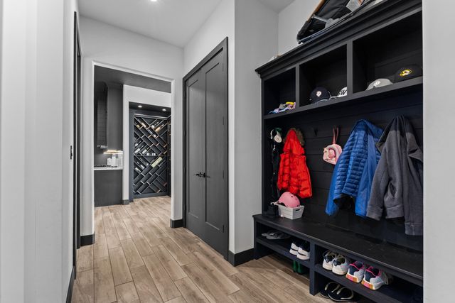 5947 SCREAMING EAGLE LN, Columbia, MO 65201