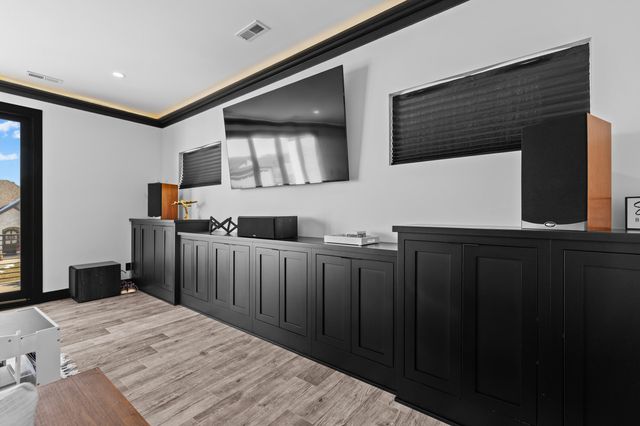 5947 SCREAMING EAGLE LN, Columbia, MO 65201