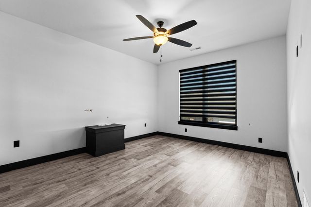 5947 SCREAMING EAGLE LN, Columbia, MO 65201