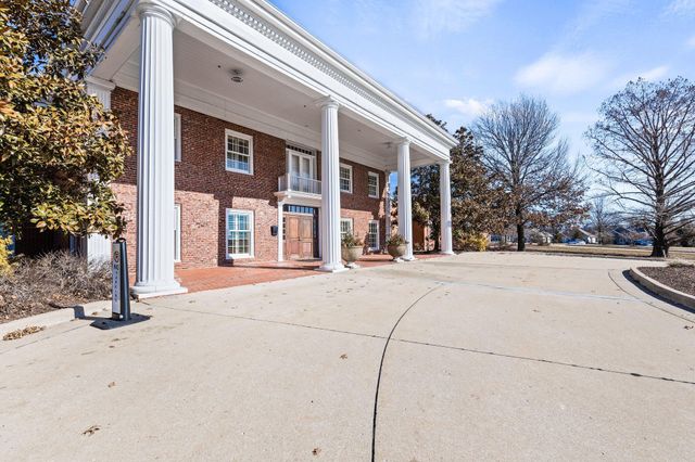 5947 SCREAMING EAGLE LN, Columbia, MO 65201