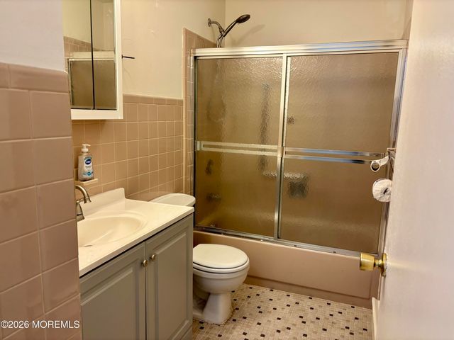 1192B Clydebank Court, Lakewood, NJ 08701