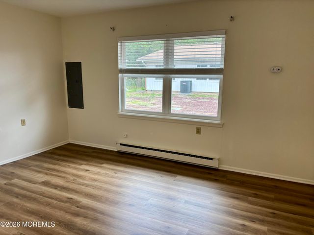 1192B Clydebank Court, Lakewood, NJ 08701