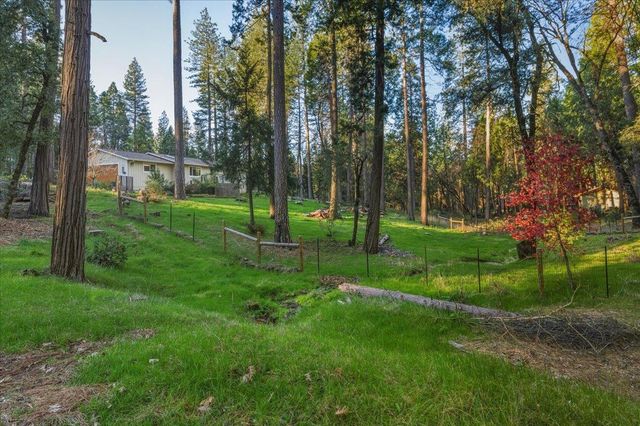 12159 Colfax Hwy, Grass Valley, CA 95945
