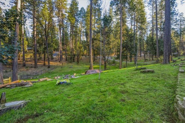 12159 Colfax Hwy, Grass Valley, CA 95945