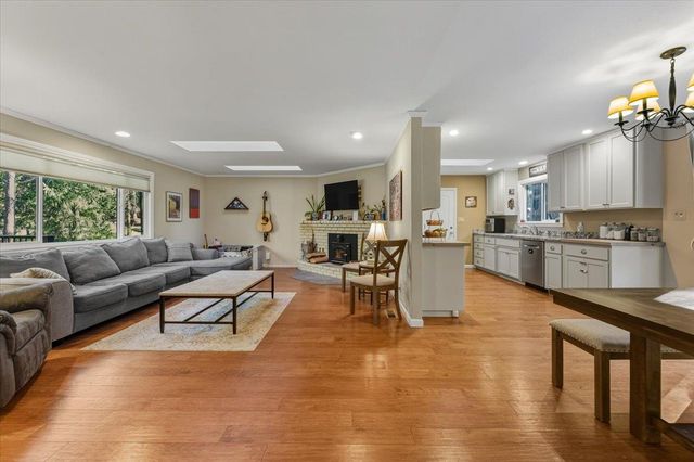 12159 Colfax Hwy, Grass Valley, CA 95945