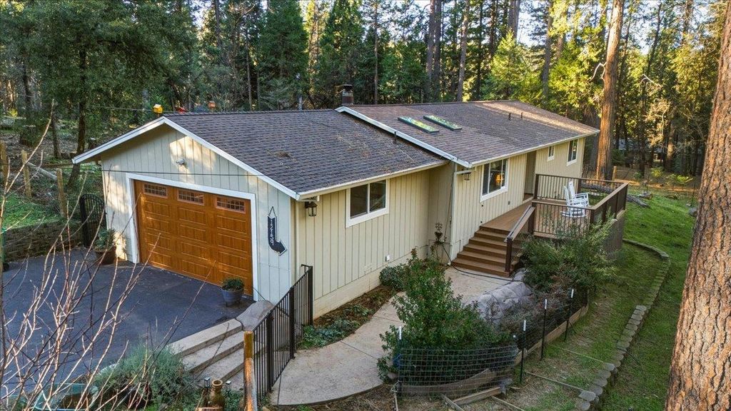 12159 Colfax Hwy, Grass Valley, CA 95945