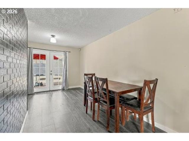 230 MAYFAIR Dr, St Helens, OR 97051